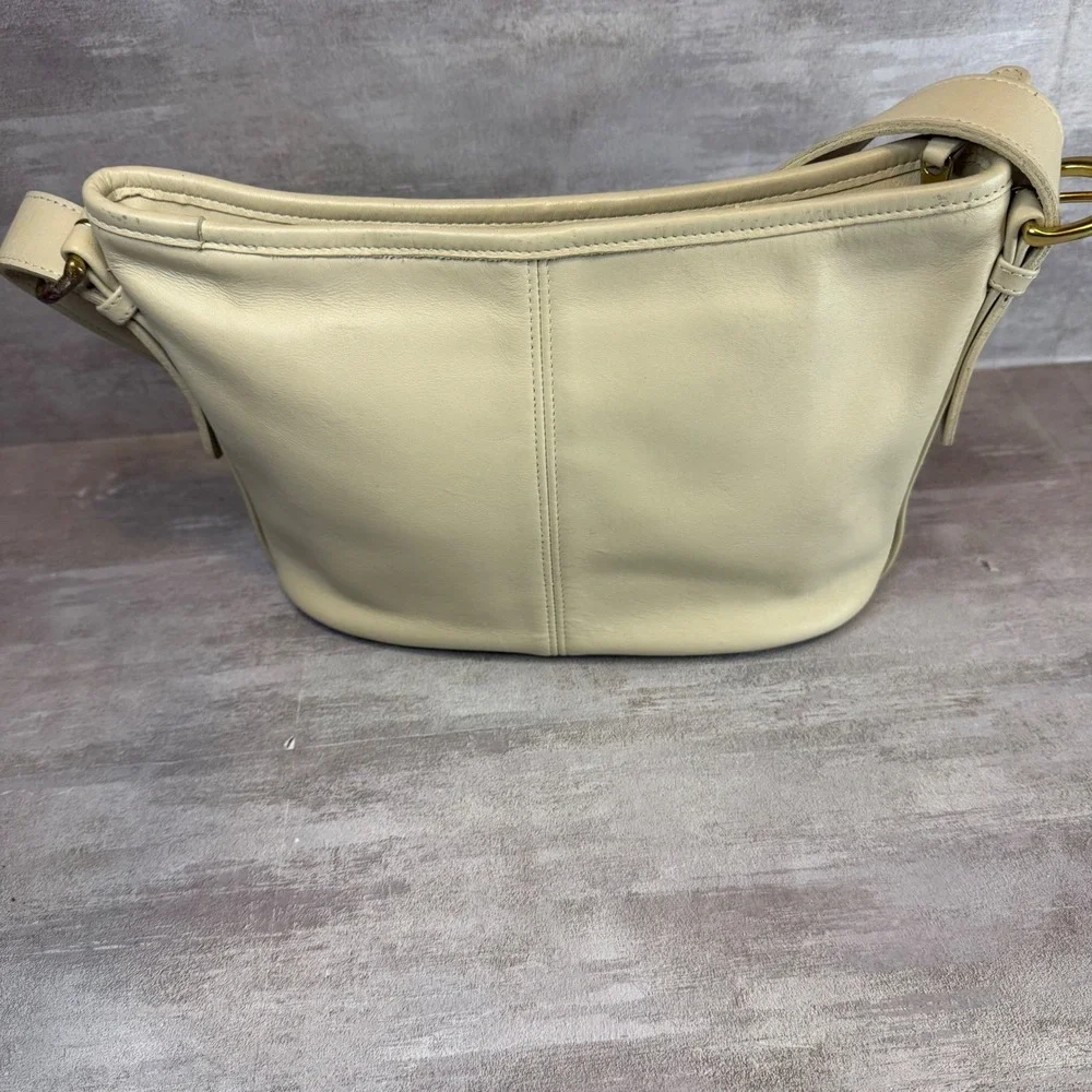 Vintage Coach Cream Leather Crossbody Bag 4143‎ Costa Rica Brass Hardware